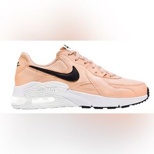 Nike Air Max Excee Women’s EUC
